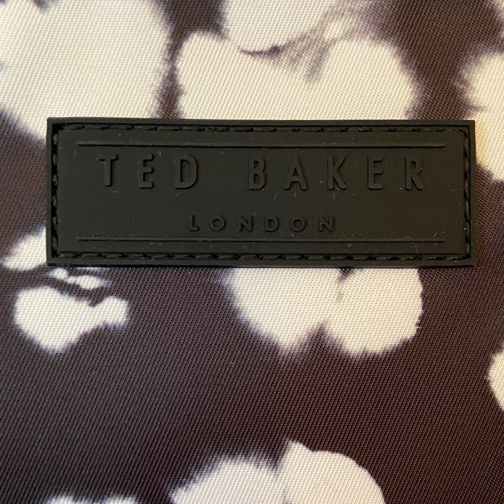 Ted Baker London Shirla Nocturnal Animal Print Tote - Picture 6 of 10